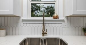 kitchen backsplash tile installation