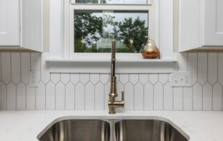 kitchen backsplash tile installation